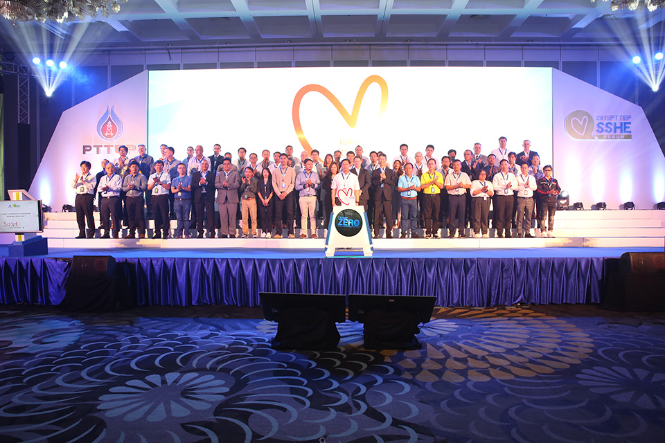 TNDT was awarded “CEO Contractor Award for SSHE Excellence 2018” from PTTEP.